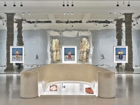 Rineke Dijkstra: Location リネケ・ダイクストラ Rineke Dijkstra | Kolobrzeg, Poland | The Metropolitan